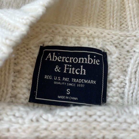 Abercrombie & Fitch Cream Knit - Picture 4 of 4